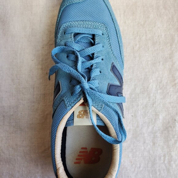 New Balance 620 - Picture 3 of 5